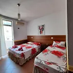 Nacional ホテル 3*