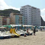 Nacional 3*