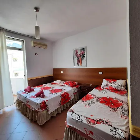 Nacional מלון 3*